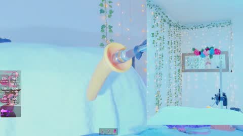 Tiffanny online show from October 2, 2025, 9:27 am