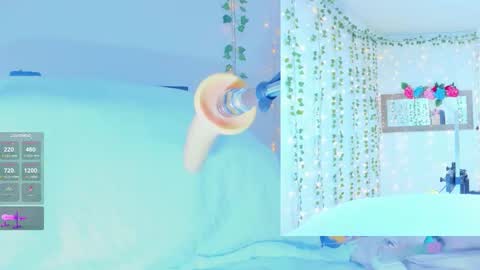 Tiffanny online show from November 13, 2025, 8:57 am