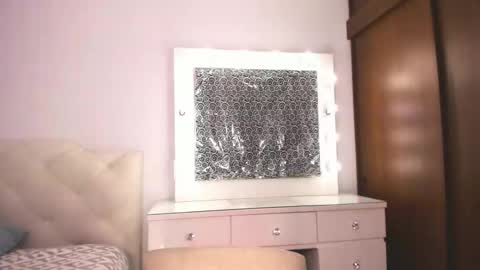 Tiff online show from February 20, 2025, 4:28 am