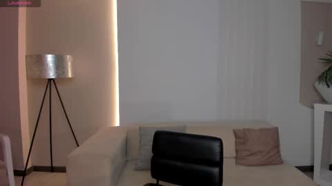 Tiffanny Sins online show from November 16, 2025, 11:32 pm