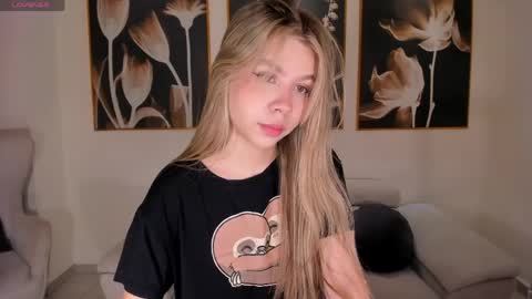 Snapshot of tiffannysins chatting on May 30, 2026, 5:43 pm Tiffanny Sins online show from May 30, 2026, 5:43 pm