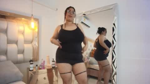 Tiffany and Stacy online show from September 15, 2025, 7:47 pm