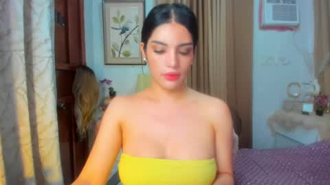 Snapshot of tiffany_cams chatting on July 14, 2026, 4:02 pm Tiffany online show from July 14, 2026, 4:02 pm