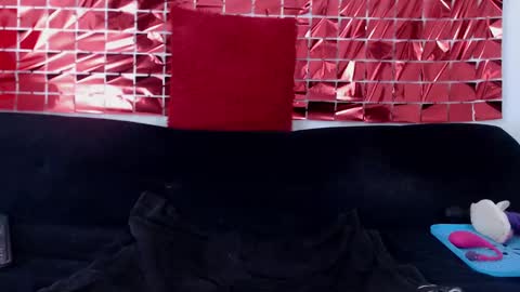 Tiffany online show from February 27, 2025, 11:59 pm