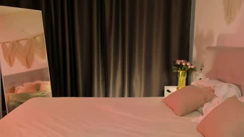 Tiffany online show from April 22, 2026, 5:32 am