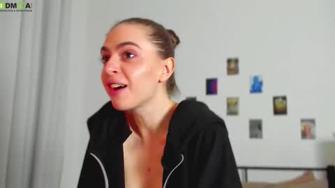 tiffany online show from September 30, 2025, 12:48 am