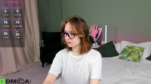 tiffany_roy online show from December 25, 2024, 2:57 am