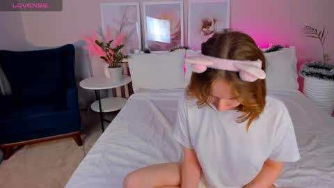 tiffany_roy online show from January 10, 2025, 2:57 am