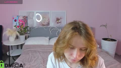 tiffany_roy online show from March 5, 2025, 2:46 am