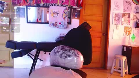 Snapshot of tiffany_sexygirl chatting on October 21, 2025, 3:24 pm Tiffany 21 and Andy 32 online show from October 21, 2025, 3:24 pm