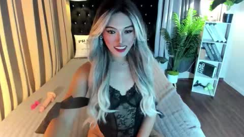 tiffany online show from September 23, 2025, 7:33 am