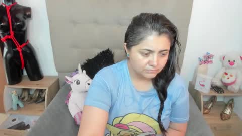 TiffanyAmazing online show from November 14, 2025, 12:37 pm