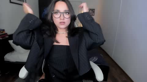  Tiffany  online show from December 24, 2024, 8:16 pm