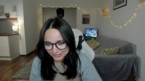  Tiffany  online show from January 31, 2025, 3:44 pm