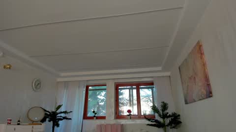 Tiffany Houston online show from January 20, 2025, 6:42 am