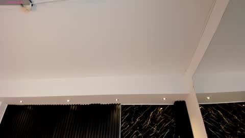 tiffanyhoustton online show from February 23, 2026, 11:40 am