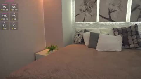 Tiffany online show from March 10, 2025, 2:37 pm