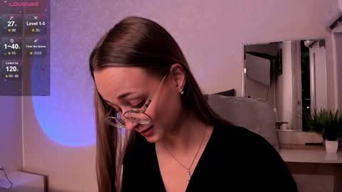 Tiffany online show from September 9, 2025, 12:26 pm