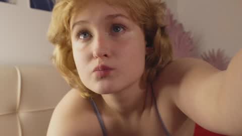 tiffanyjons online show from January 26, 2025, 12:26 am