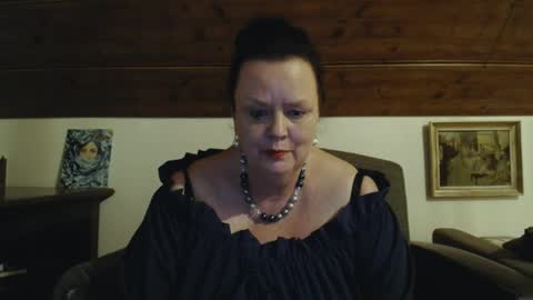Snapshot of tiffanymature chatting on April 30, 2026, 8:15 pm TiffanyMature online show from April 30, 2026, 8:15 pm