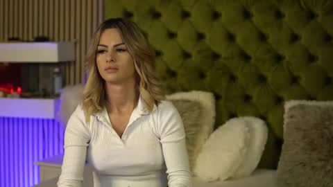 Ilaria online show from September 11, 2025, 6:13 am