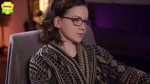 tiffanyriox online show from March 8, 2025, 2:45 am