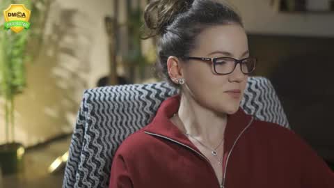 tiffanyriox online show from January 6, 2026, 1:42 am