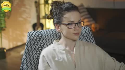 tiffanyriox online show from April 21, 2026, 2:51 am