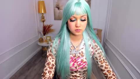 tiffanyyoun online show from April 21, 2026, 12:22 pm