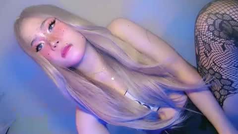 tight_elliana online show from April 16, 2026, 9:39 pm