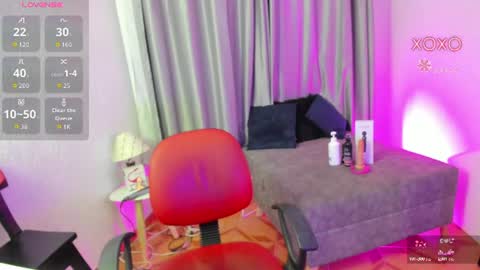 tiinajonus_ online show from July 21, 2026, 4:15 am
