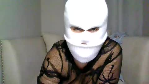 tiinkerbell26 online show from February 11, 2025, 4:01 am