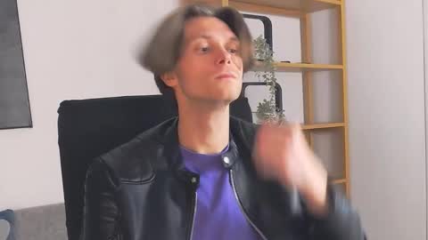 ask me online show from December 2, 2025, 8:59 pm