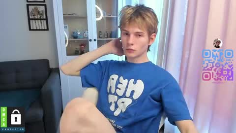 Snapshot of tim_milll chatting on May 10, 2026, 6:18 am Tim online show from May 10, 2026, 6:18 am