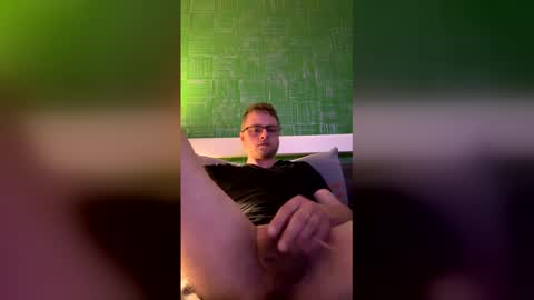 timoos1 online show from May 3, 2026, 6:19 am