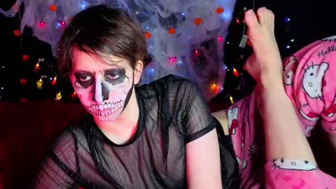 Timothy Fox online show from October 29, 2025, 4:42 pm