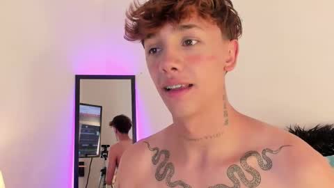 Timothy 21 years old online show from November 6, 2025, 9:48 pm