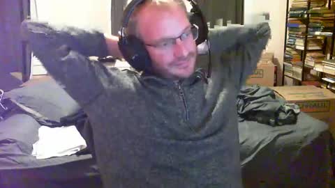 timtimmyyyy online show from November 10, 2025, 3:16 am