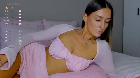 Snapshot of tina__bestie chatting on July 29, 2026, 12:25 pm Tina online show from July 29, 2026, 12:25 pm