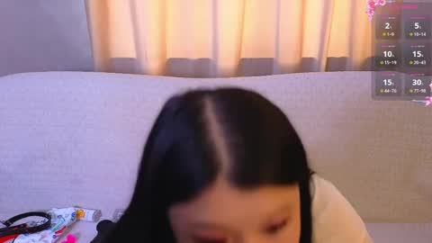 tina__kim online show from April 15, 2026, 9:27 am