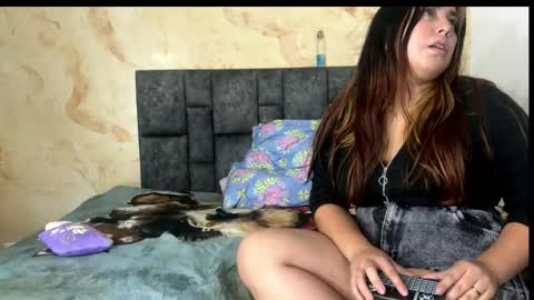 tina_russo online show from April 21, 2026, 3:24 am