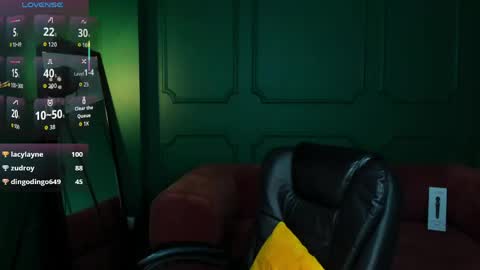 tina_tayllor__ online show from April 15, 2026, 2:40 am