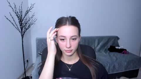 Snapshot of tina_tin85 chatting on June 17, 2026, 8:21 pm tina online show from June 17, 2026, 8:21 pm