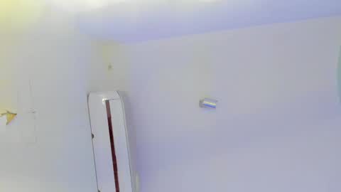 Tina  online show from September 21, 2025, 4:47 am