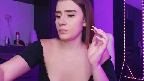 Tina  online show from April 17, 2026, 6:05 am