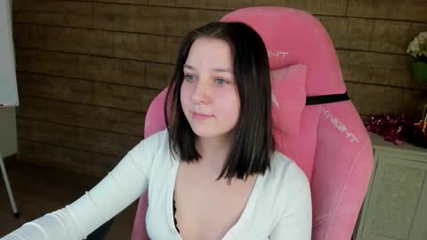 TinaBurton online show from January 17, 2026, 4:22 pm