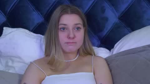 Snapshot of tinaburton chatting on May 25, 2026, 4:35 pm TinaBurton online show from May 25, 2026, 4:35 pm