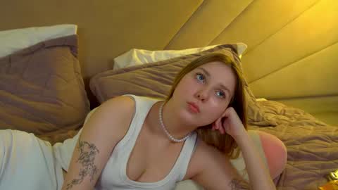 Snapshot of tinaburton chatting on May 27, 2026, 1:57 am TinaBurton online show from May 27, 2026, 1:57 am