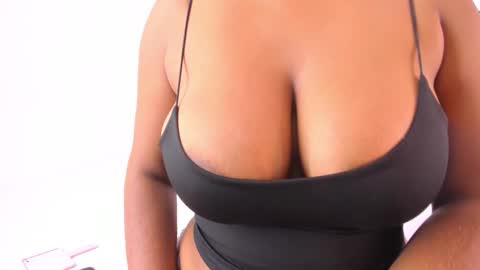 Tina online show from November 16, 2025, 12:00 pm