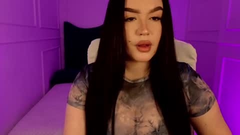 hi im curvy babyface girlie Tina online show from April 23, 2026, 7:41 am